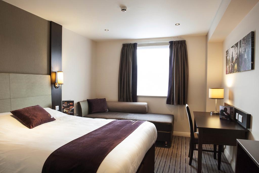 Premier Inn London Heathrow M4/J4 Hillingdon Luaran gambar